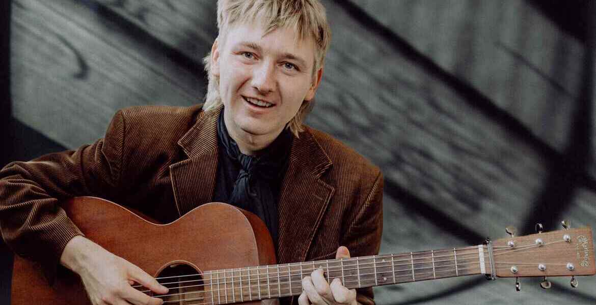 Tickets David Lübke (Solo) | Feierabend-Gartenkonzert, „Wo der Mond die Erde küsst‟ Tour  ‘26 in Stuttgart